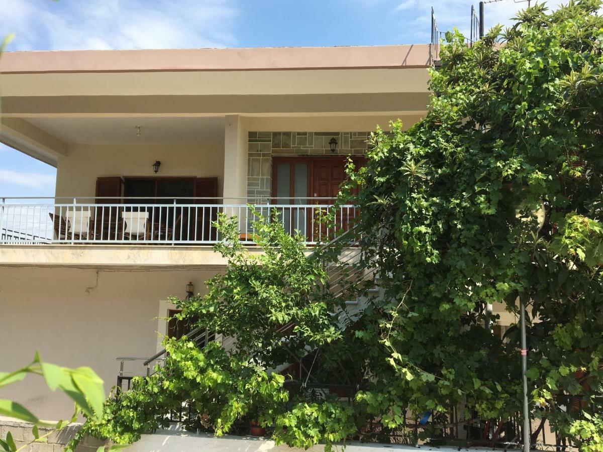דירות Family Cozy House נאפפליו מראה חיצוני תמונה