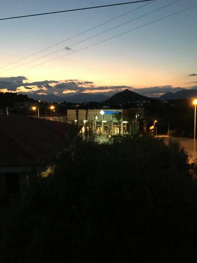 דירות Family Cozy House נאפפליו מראה חיצוני תמונה